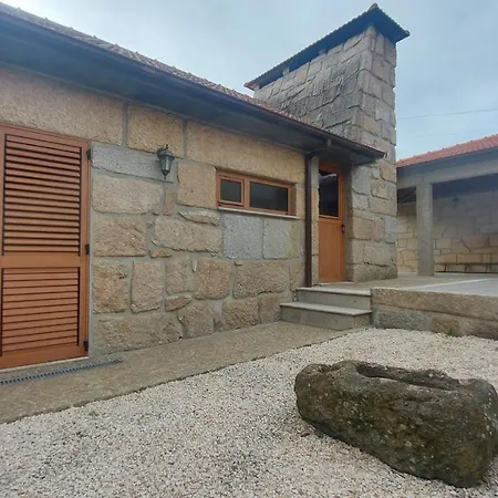 O Beiral Da Anastacia בית נופש Marco de Canavezes